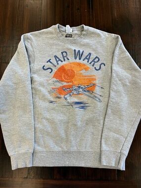 Vintage Star Wars Men’s Gray Crewneck with Orange and Blue Graphic